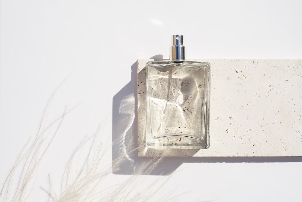 香水オイルとは?使い方・選び方・おすすめブランドを徹底解説【ギフトにも人気】 - アルバム オンラインストア