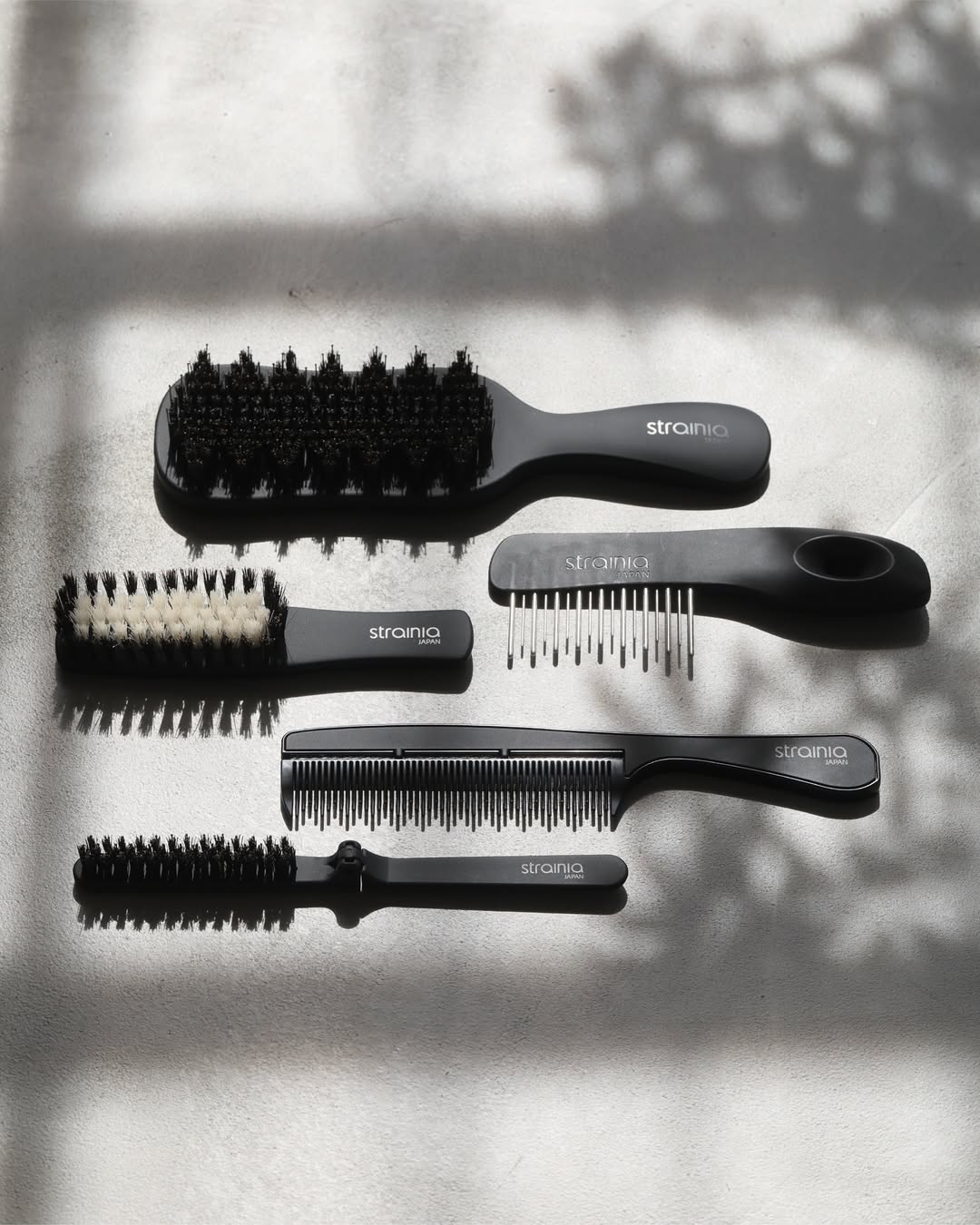 美容師が解説!くせ毛対策ストレーニアのブラシ&コーム