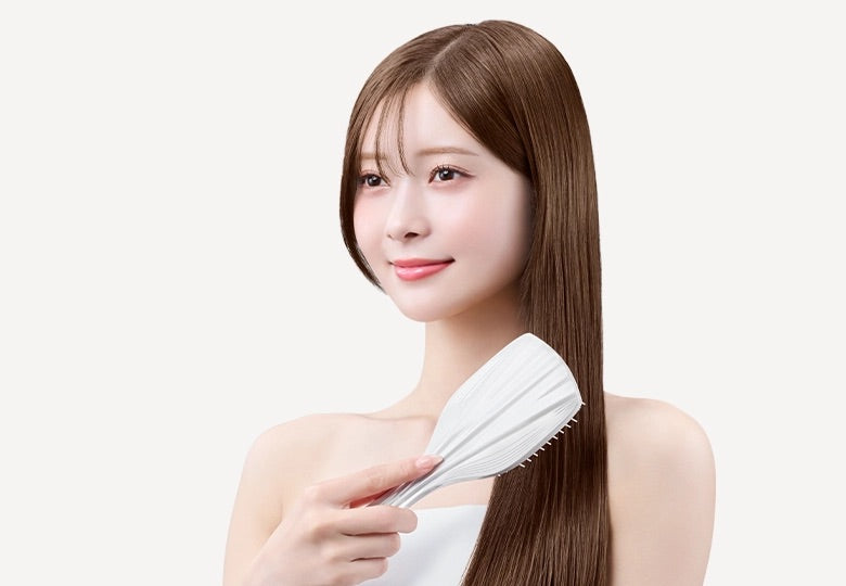 KINUJO Silky jewel brush (シルキー トリートメント ブラシ)